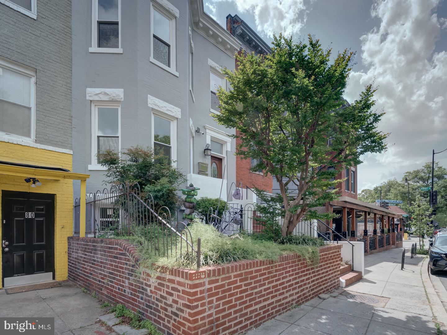 82 T St Nw Property Photo 3