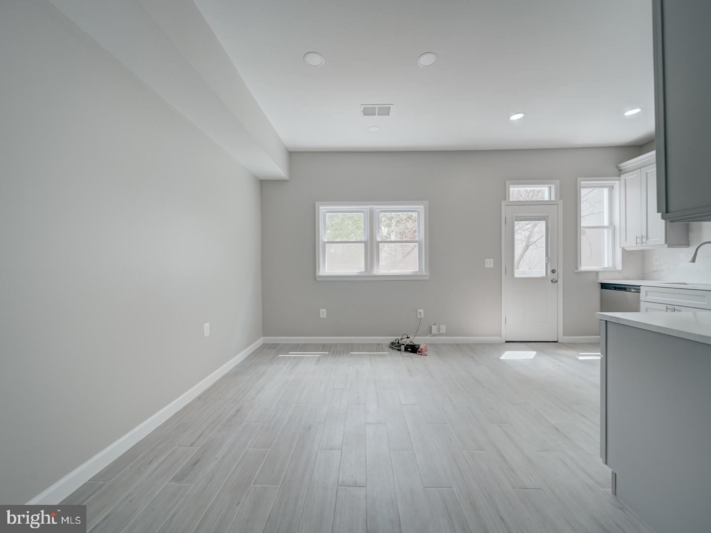 82 T St Nw Property Photo 23