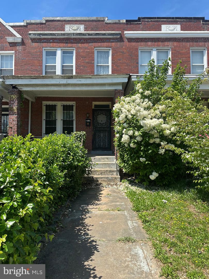 760 19th St Ne Property Photo 1