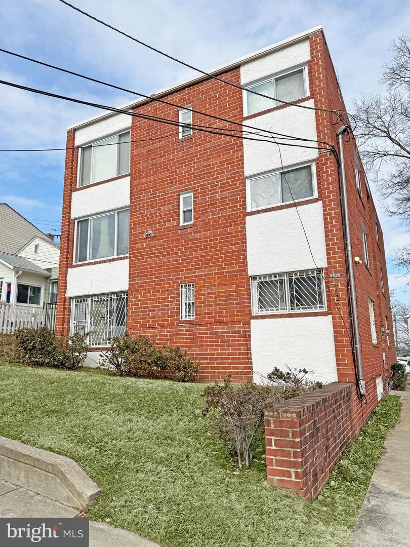 4420 B St Se Property Photo 2