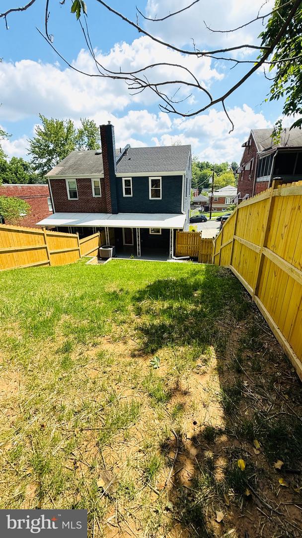 709 Adrian St Se Property Photo 81