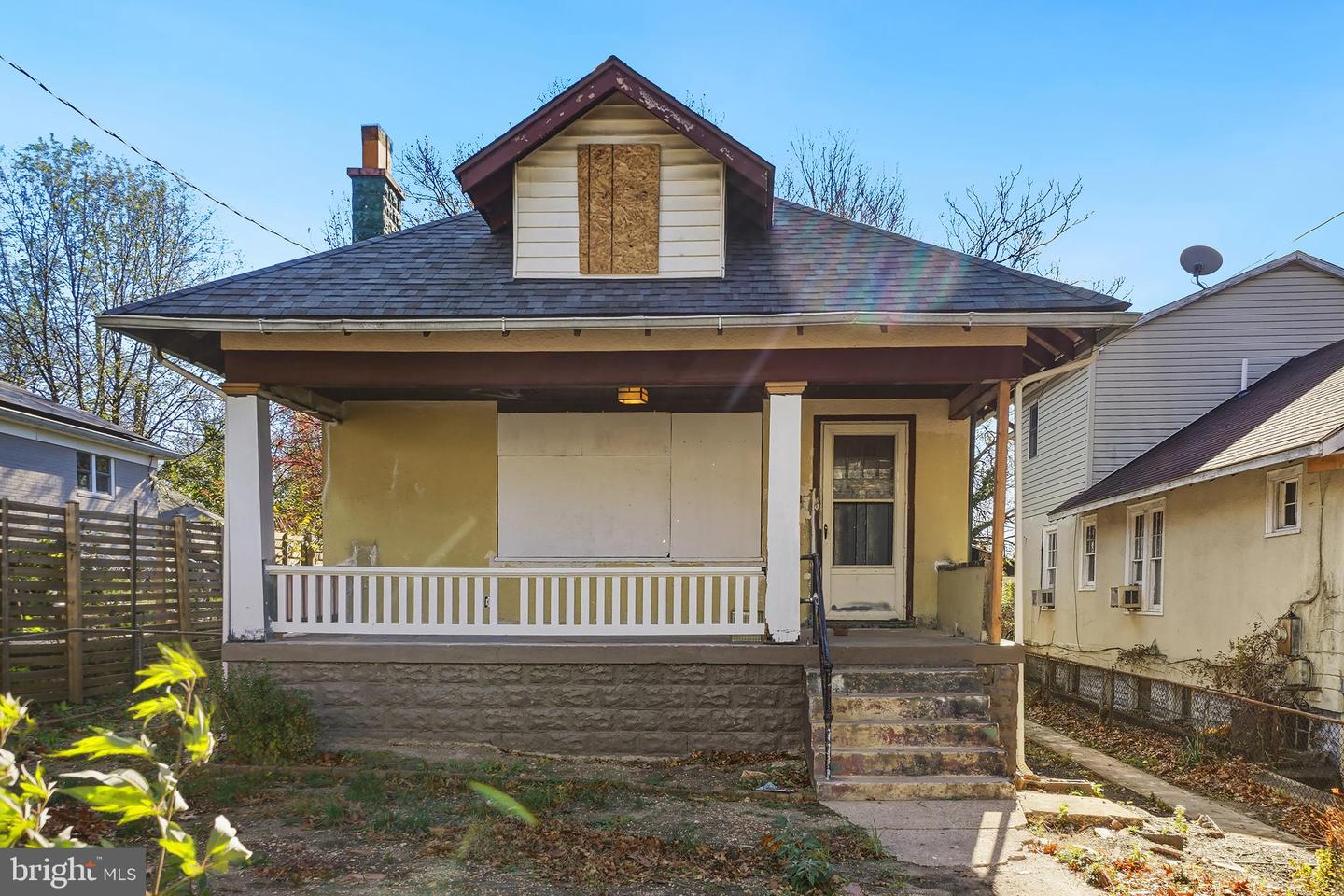 200 VAN BUREN ST NW Property Photo 1