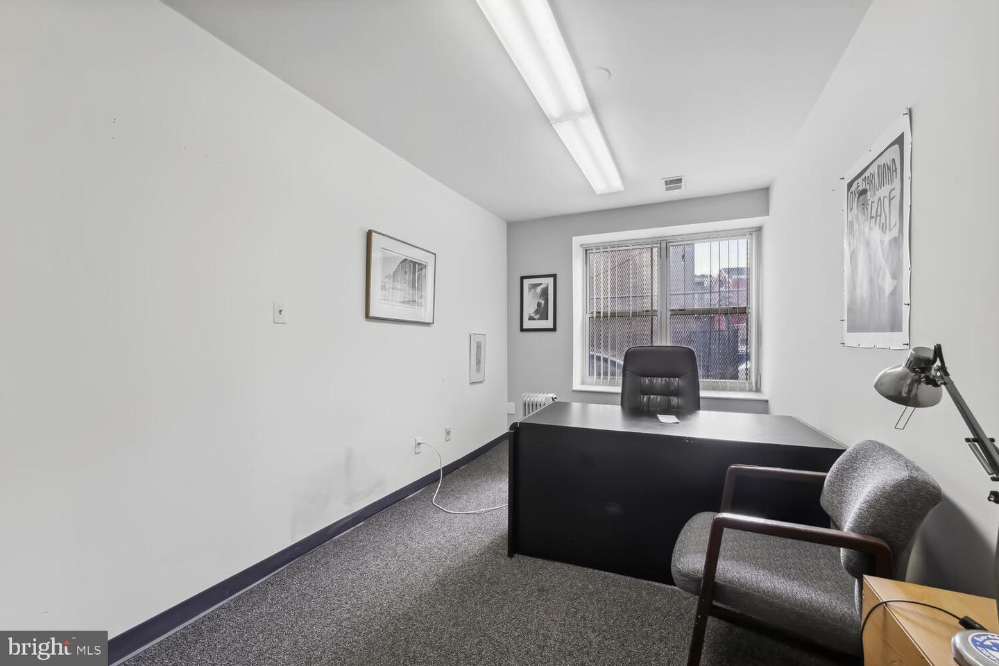 2370 Champlain St Nw #12 Property Photo 13