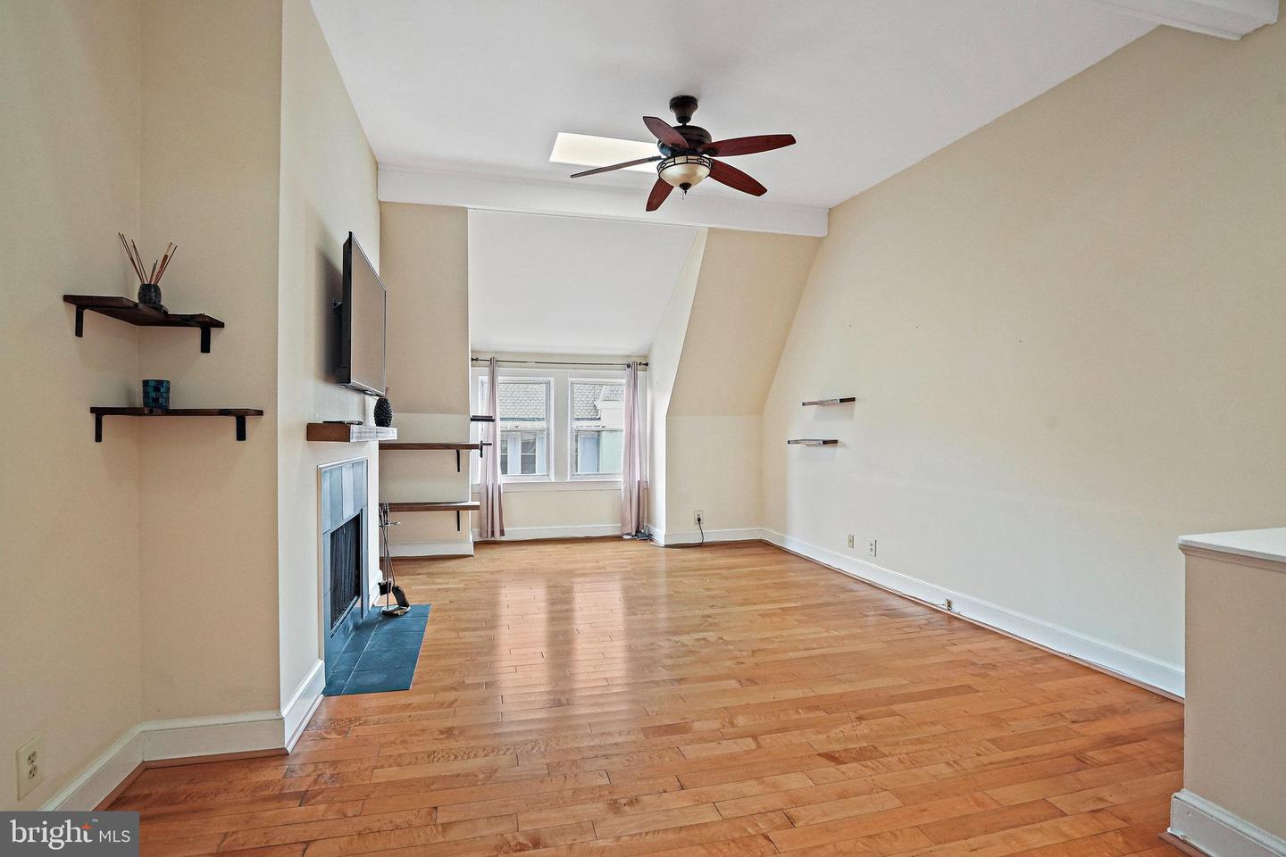 1413 Hopkins St Nw Property Photo 24