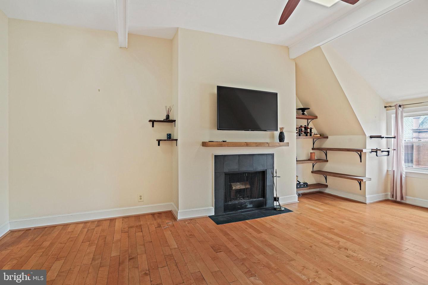 1413 Hopkins St Nw Property Photo 25