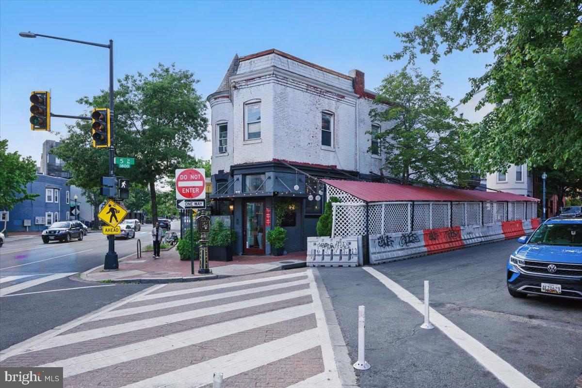 501 Florida Ave Nw Property Photo 3