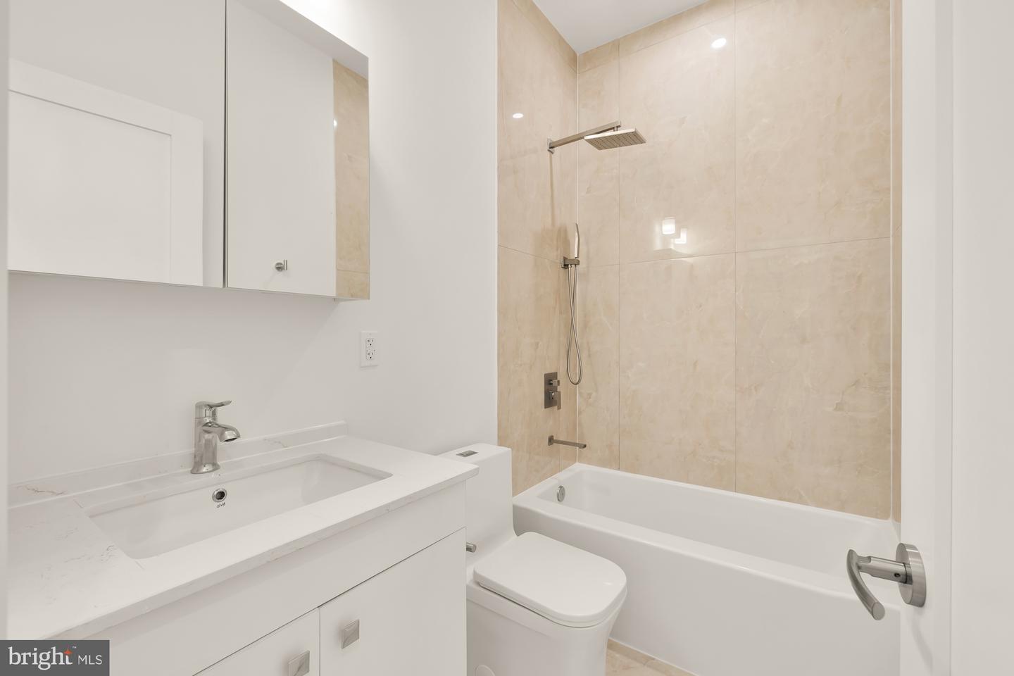1001 Rhode Island Ave Ne #201 Property Photo 19