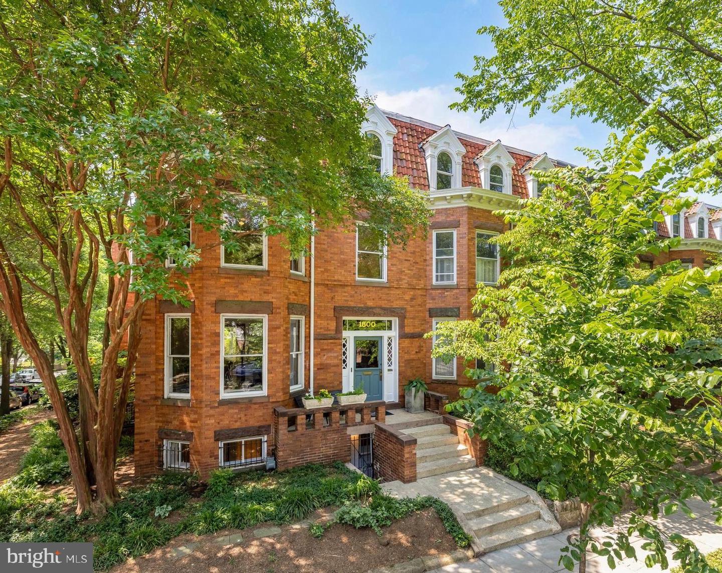 1800 LAMONT ST NW Property Photo 1