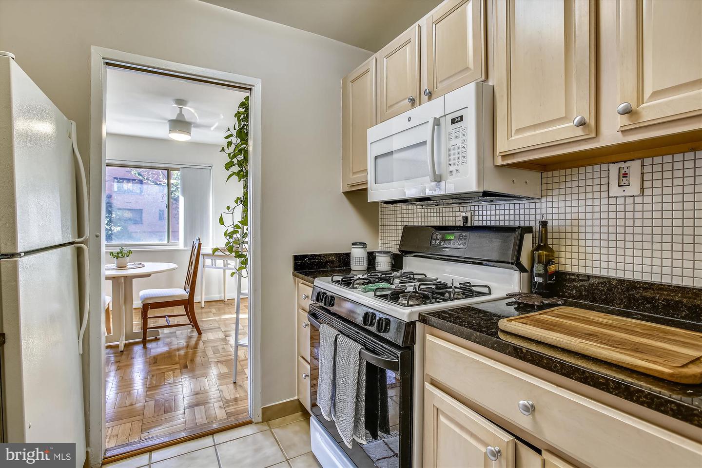 3900 Tunlaw Rd Nw #118 Property Photo 12