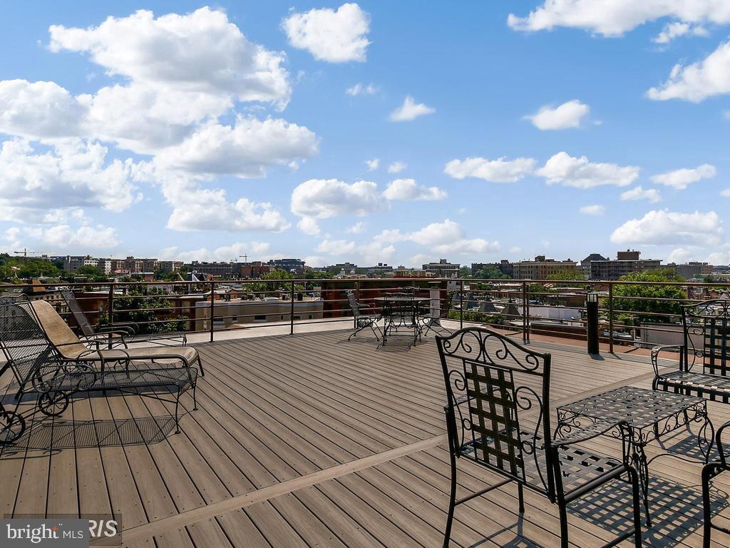 1930 18th St Nw #b2 Property Photo 5