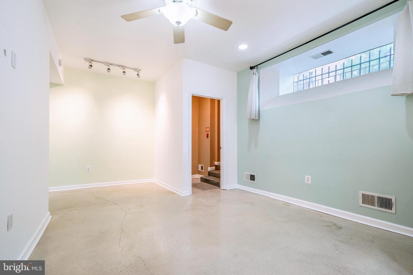 1930 18th St Nw #b2 Property Photo 13