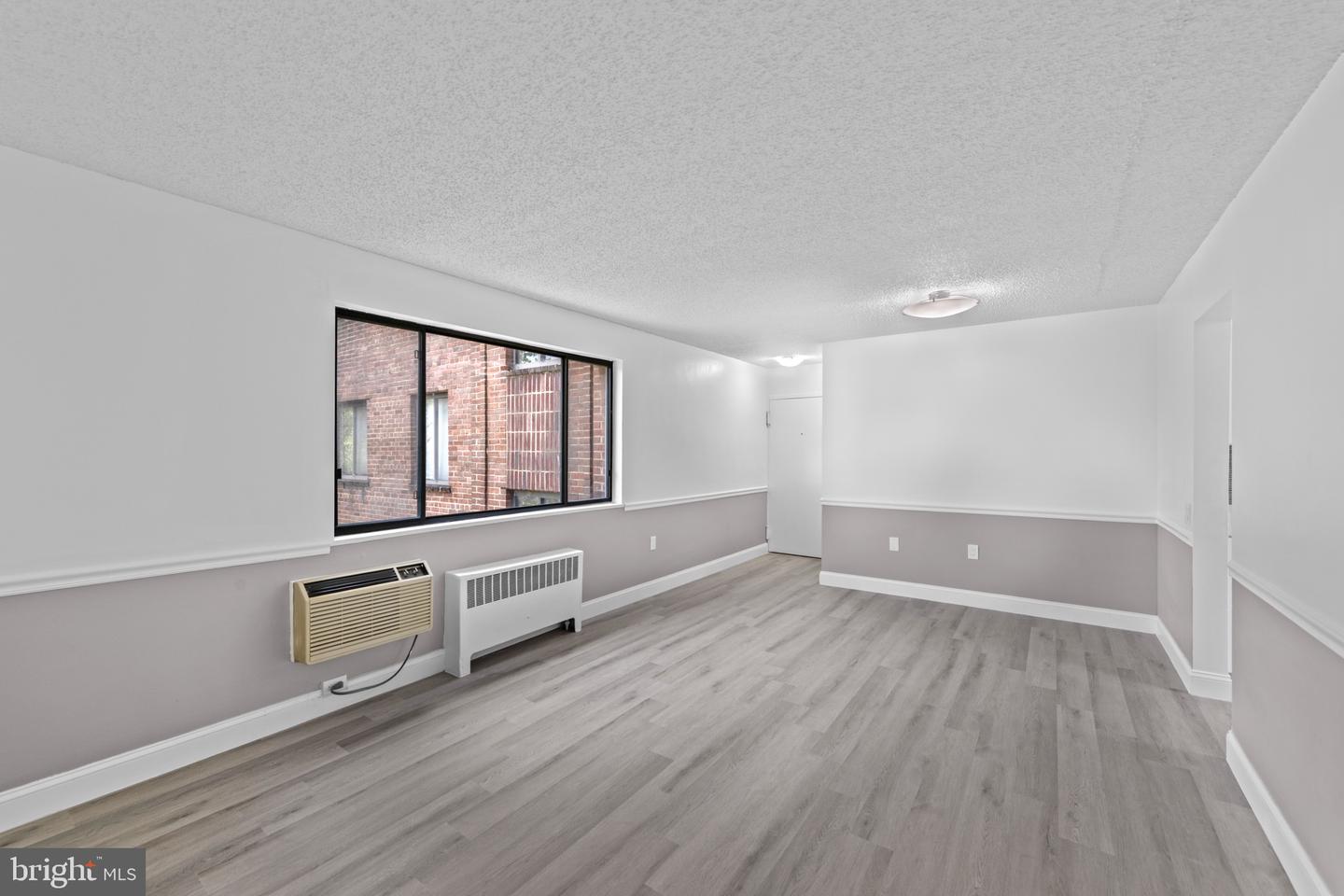 4717 1st St Sw #203 Property Photo 4