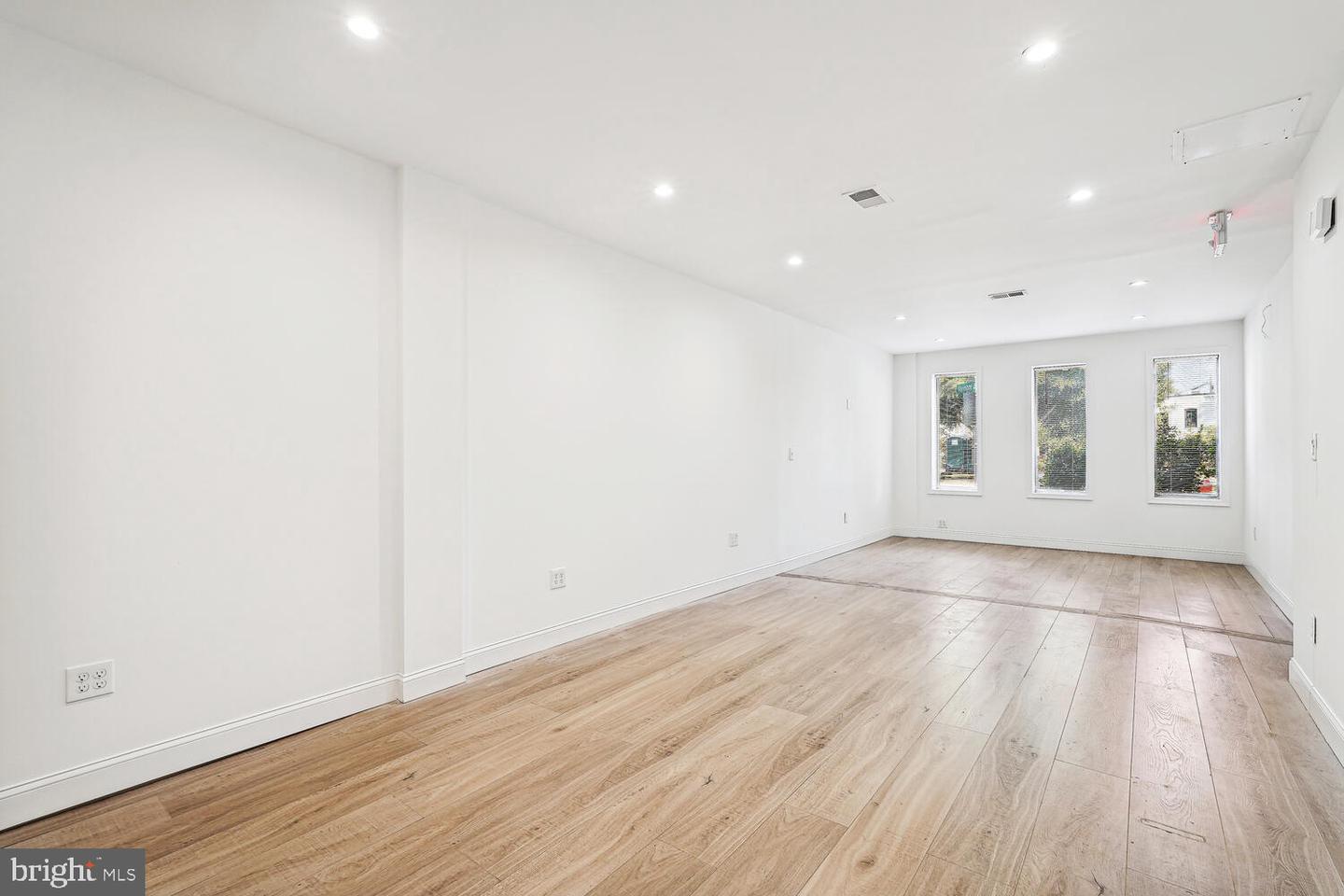 1802 11th St Nw Property Photo 2