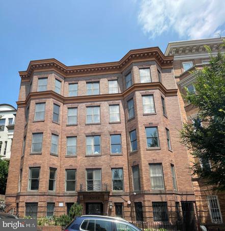 1417 CHAPIN ST NW #403 Property Photo 1