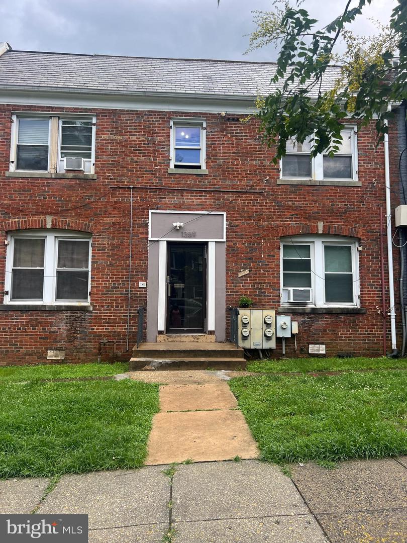 1359 Bryant St Ne Property Photo 1