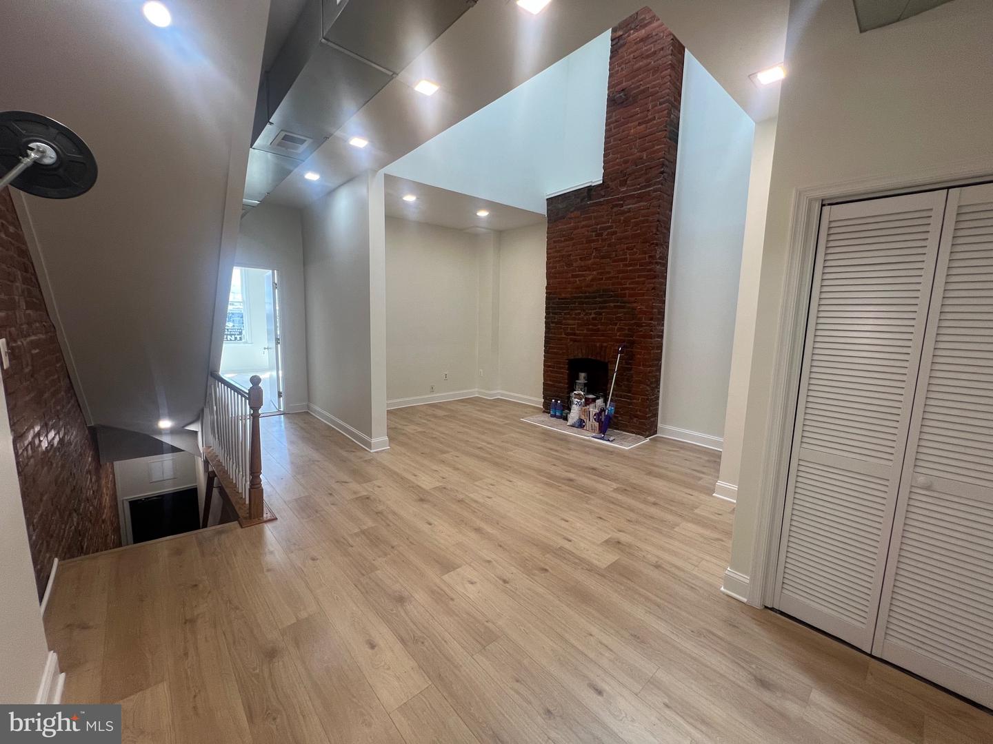 1324 H St Ne #2 Property Photo 1
