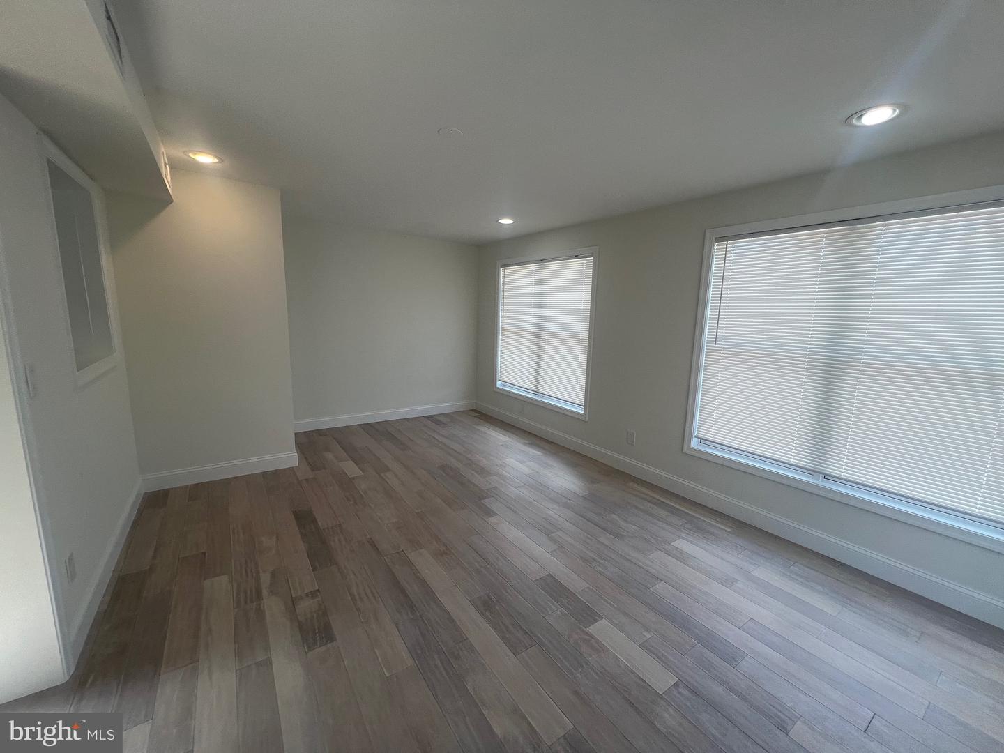 1324 H St Ne #2 Property Photo 4