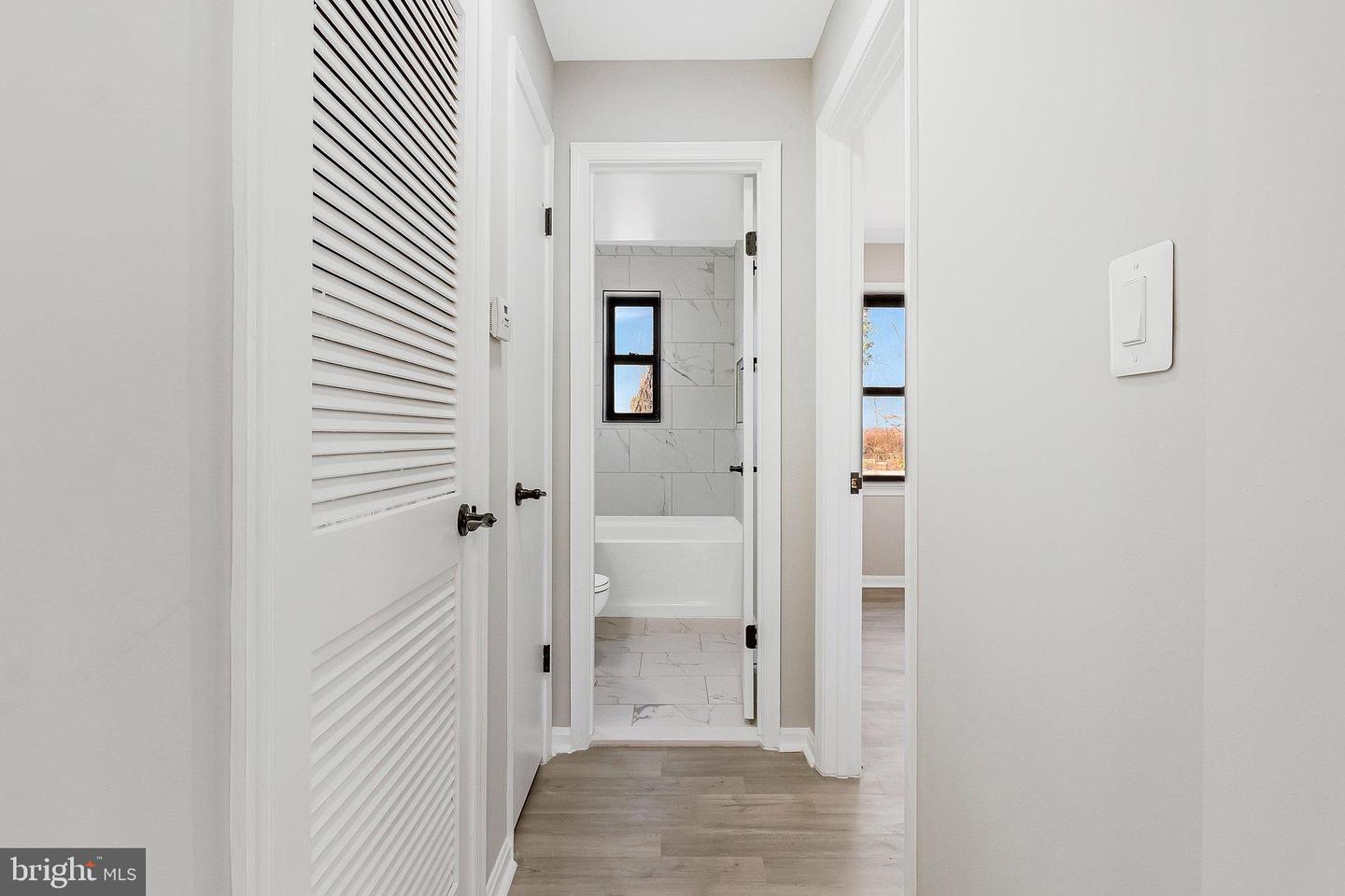 4970-4972 Just St Ne Property Photo 25