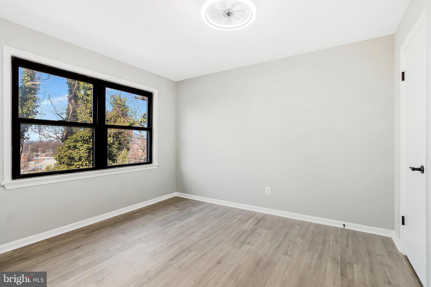 4970-4972 Just St Ne Property Photo 29