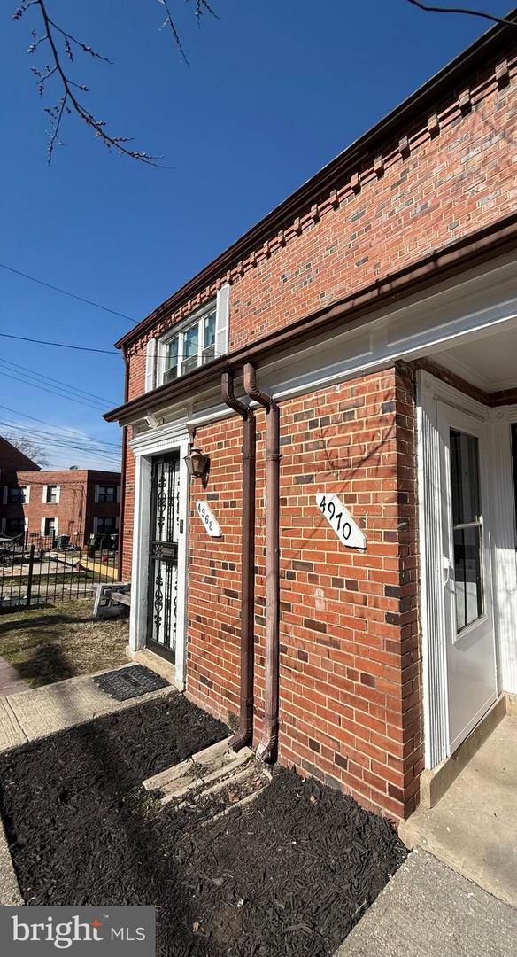 4970-4972 Just St Ne Property Photo 33