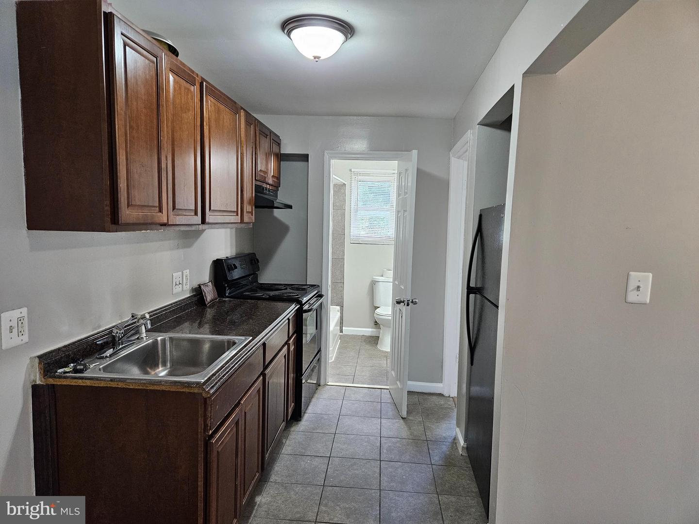 807 48th Pl Ne Property Photo 2