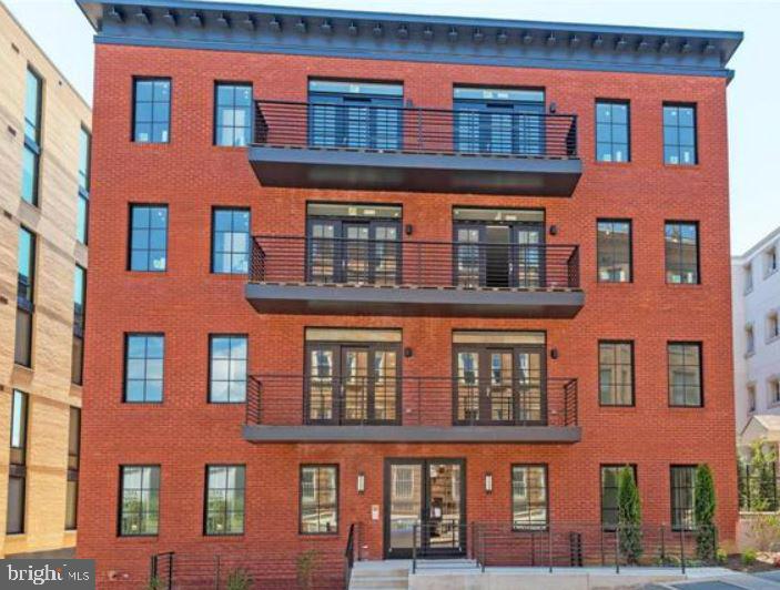 1412 CHAPIN ST NW #2 Property Photo 1