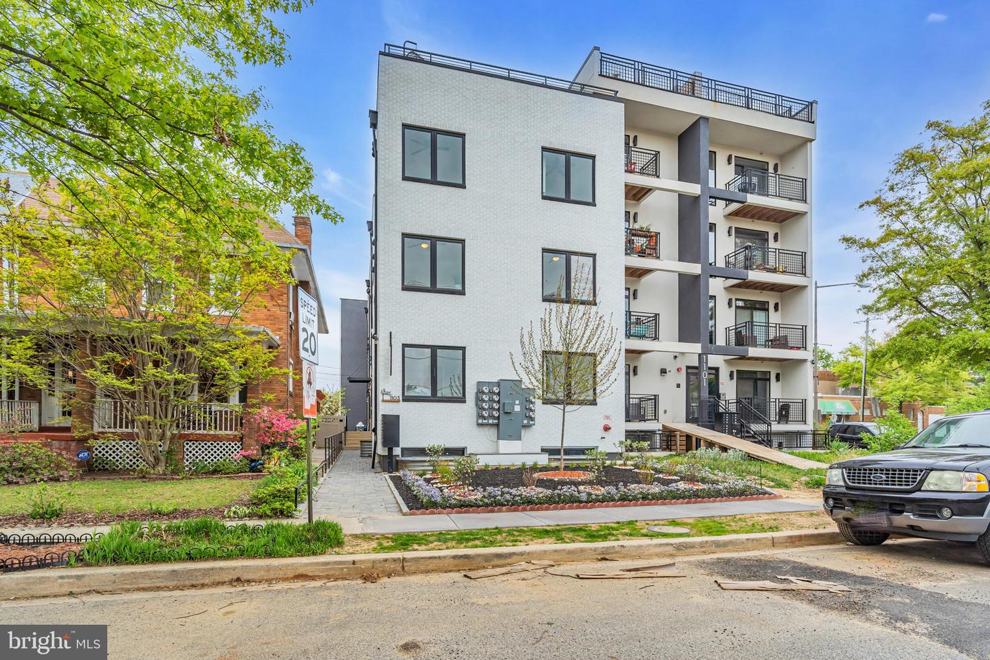 1103 FERN ST NW #301 Property Photo 1