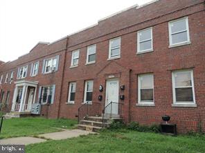 1733 E ST NE Property Photo 1