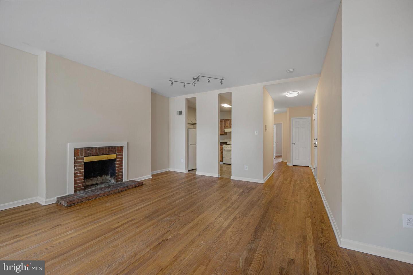 1850 Wyoming Ave Nw Property Photo 3