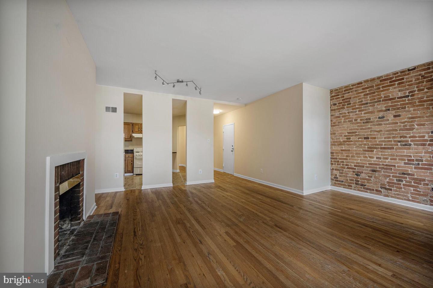 1850 Wyoming Ave Nw Property Photo 4