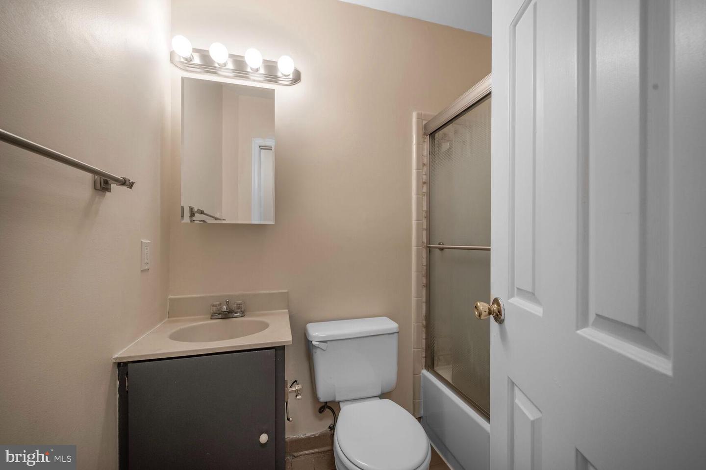 1850 Wyoming Ave Nw Property Photo 7