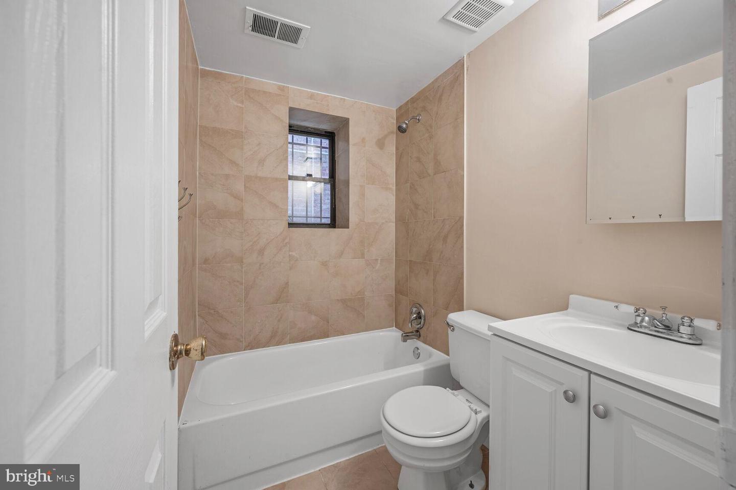 1850 Wyoming Ave Nw Property Photo 18
