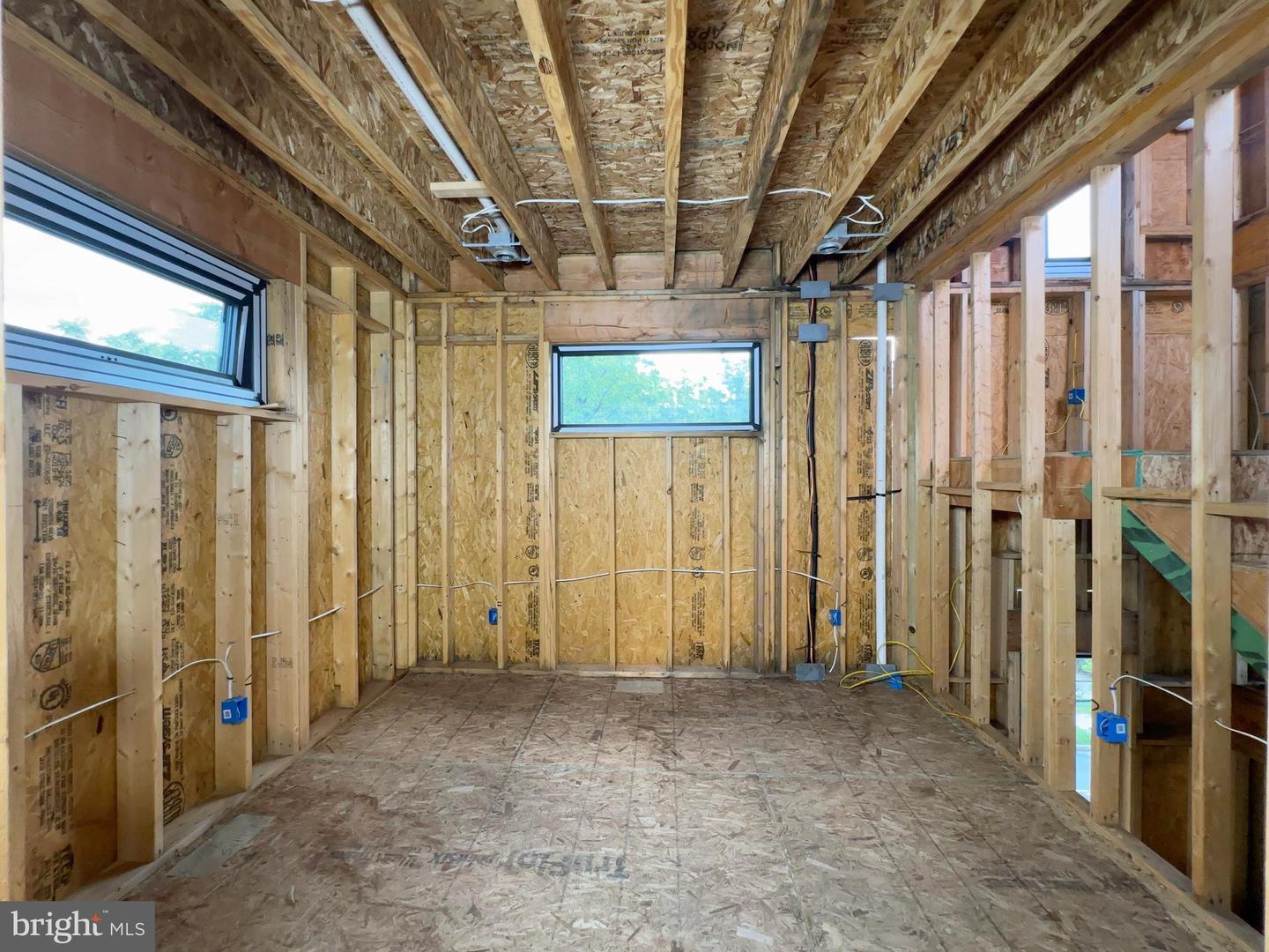 1261 Kearny St Ne Property Photo 31