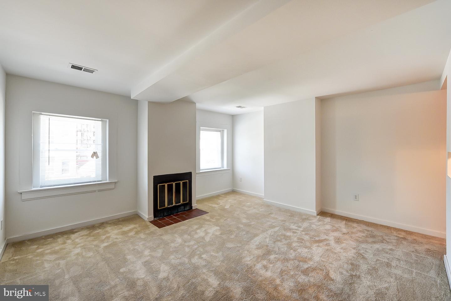 2441 18th St Nw #5 Property Photo 1