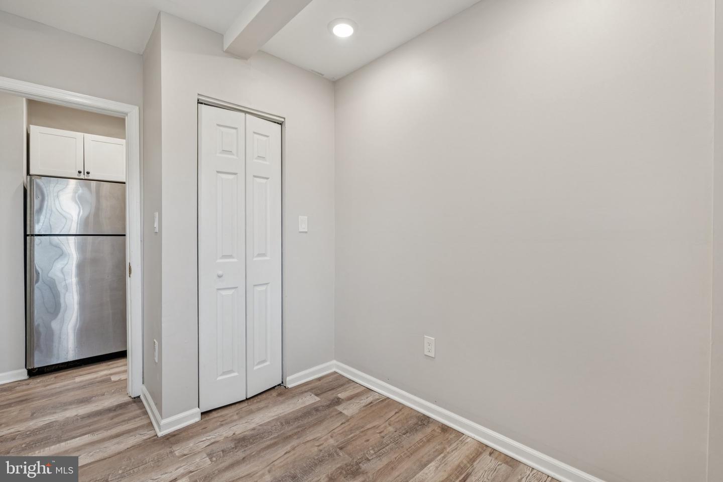 430 Condon Ter Se Property Photo 10