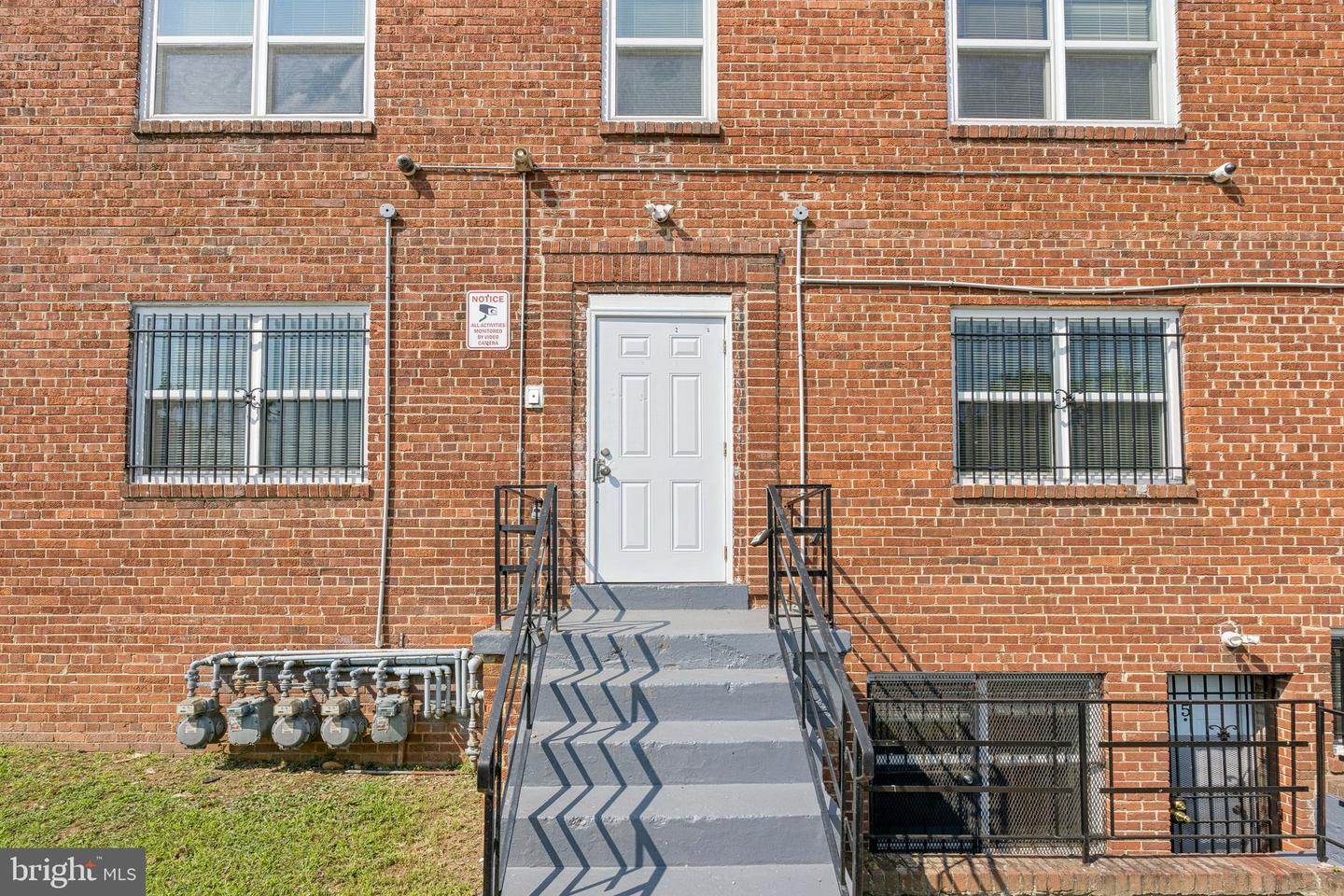 430 Condon Ter Se Property Photo 16