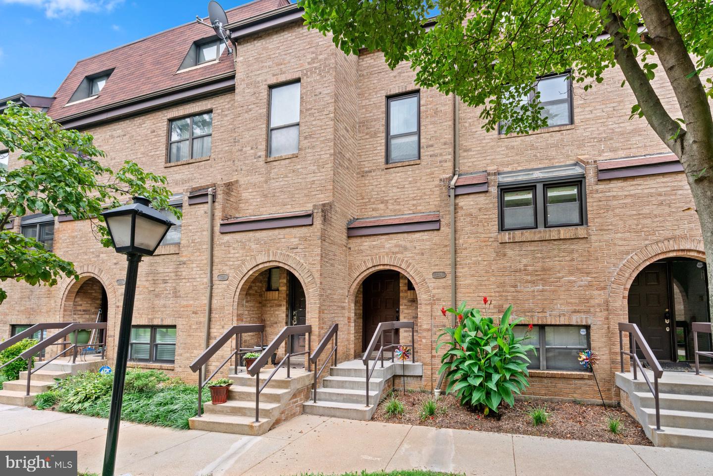 3324 BANNEKER DR NE #3324 Property Photo 1