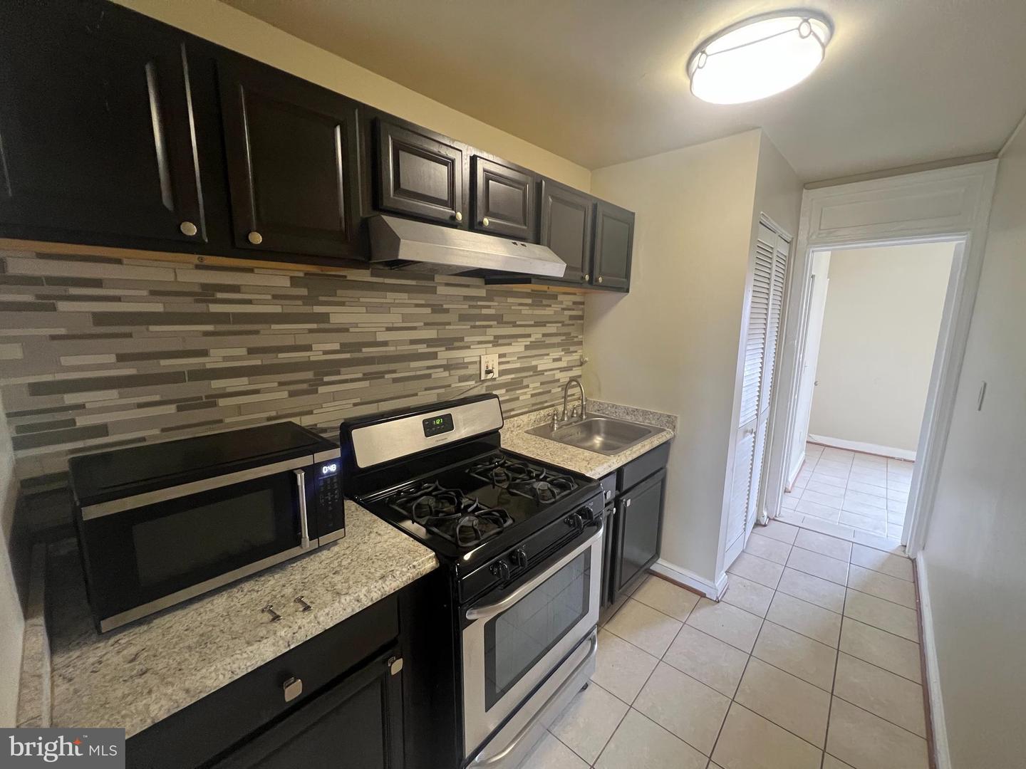 1901 Rosedale St Ne Property Photo 2