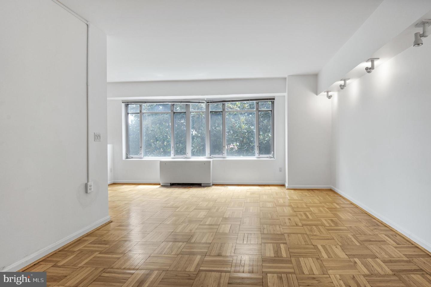 1711 MASSACHUSETTS AVE NW #505 Property Photo 1