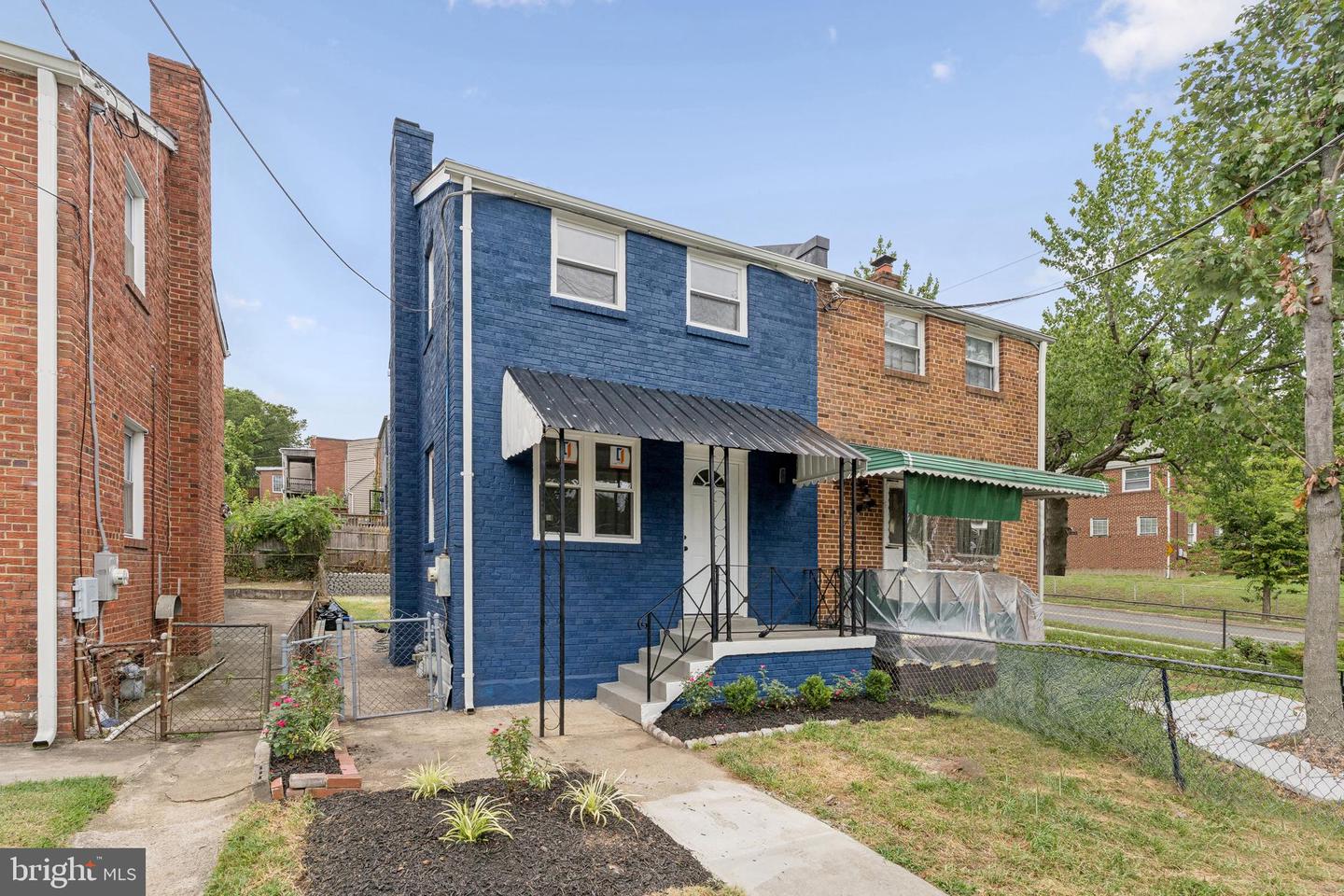 24 55TH ST NE Property Photo 1