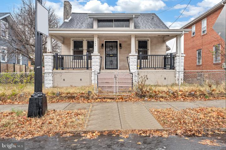 1444 T St Se Property Photo 2
