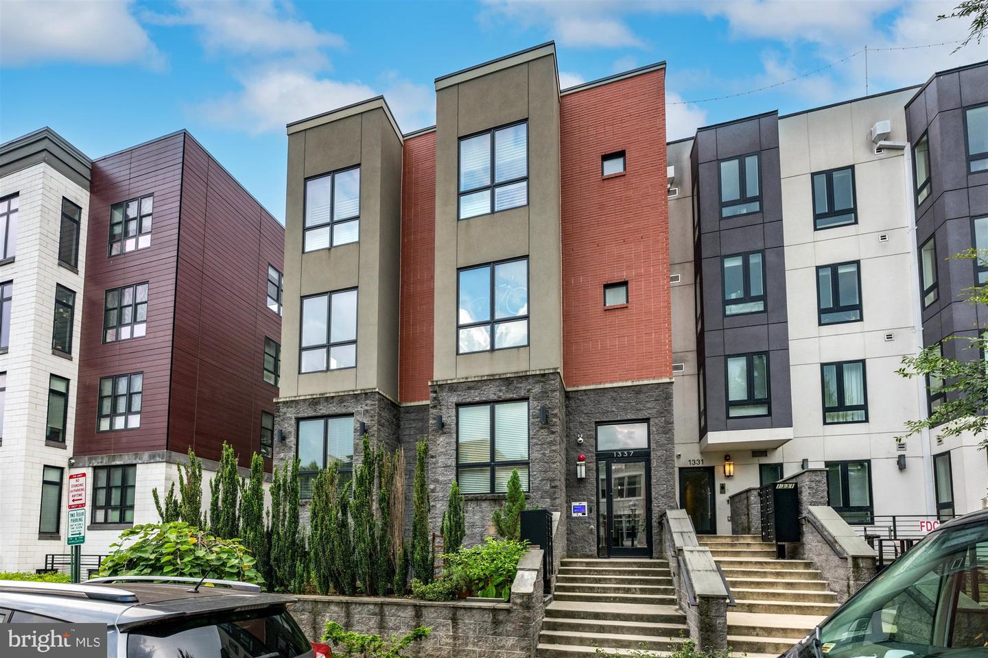 1337 K ST SE #101 Property Photo 1