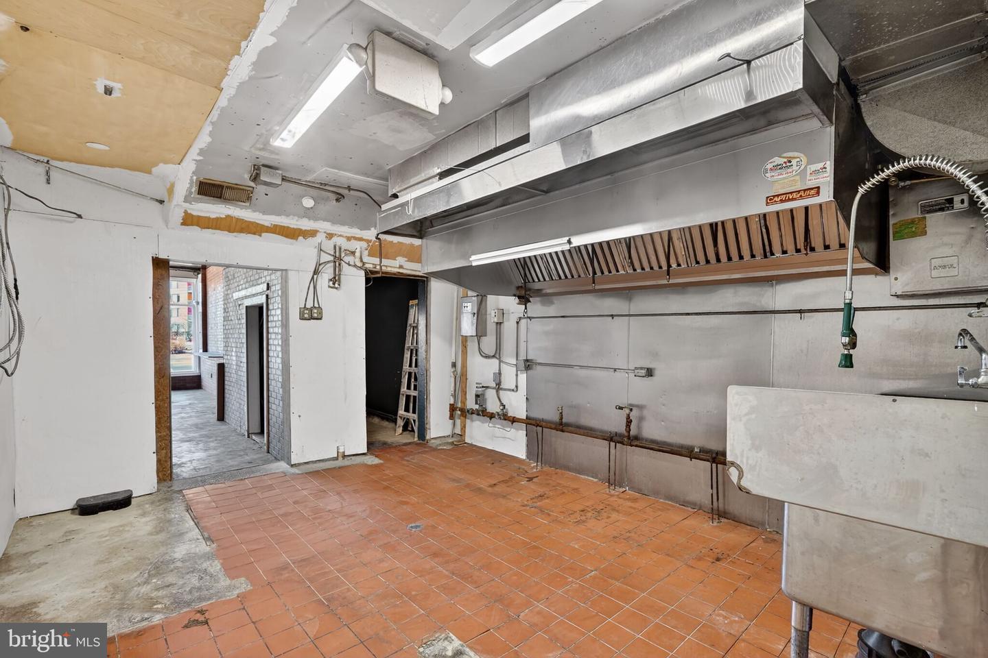 1701 6th St Nw Property Photo 4