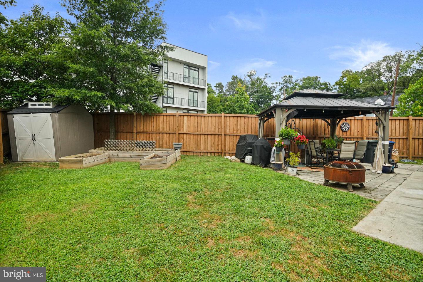 2410 21st Pl Ne Property Photo 33
