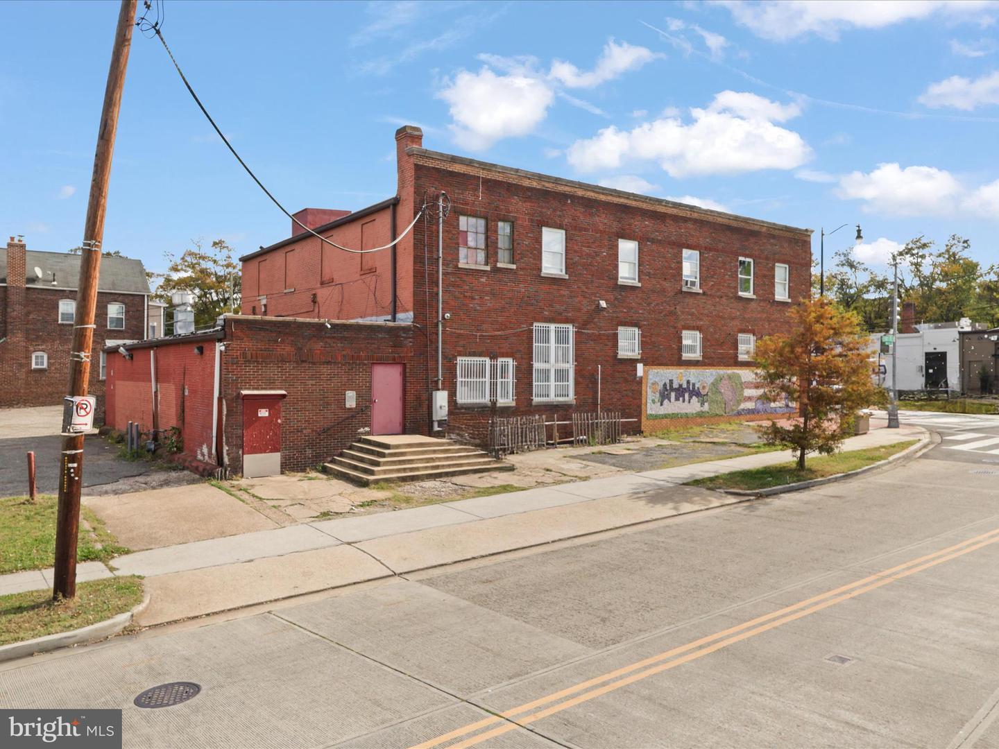 1300 Se Marion Barry Ave Se Property Photo 1