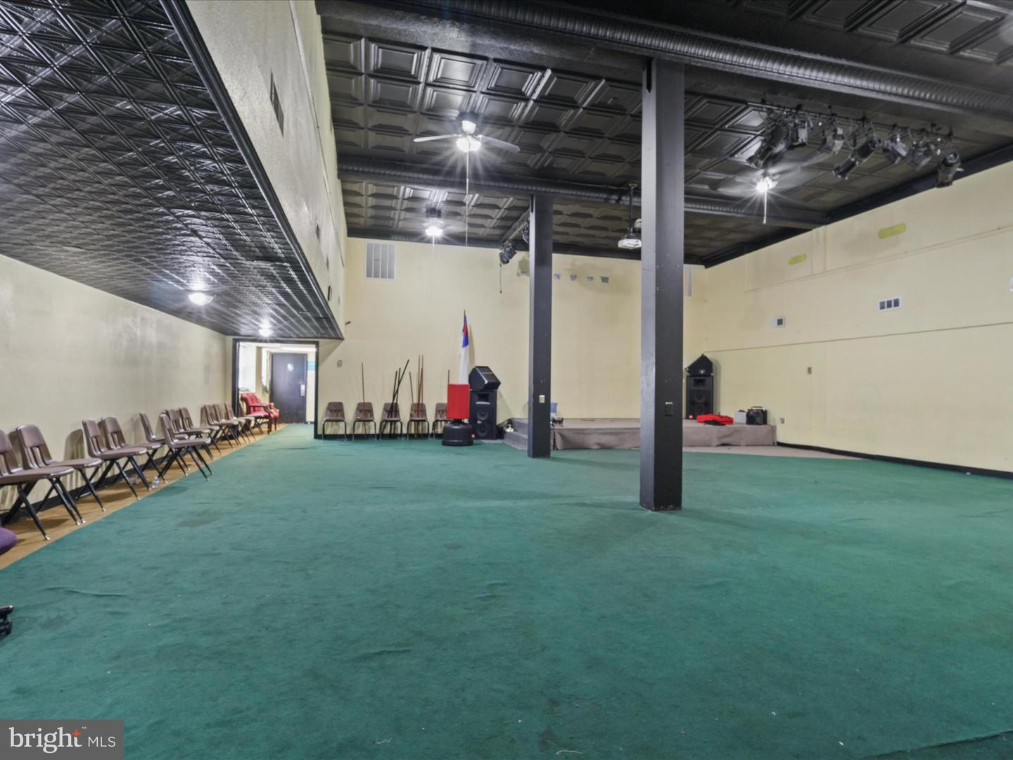 1300 Se Marion Barry Ave Se Property Photo 1