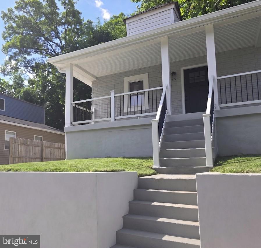 5017 AYERS PL SE Property Photo 1