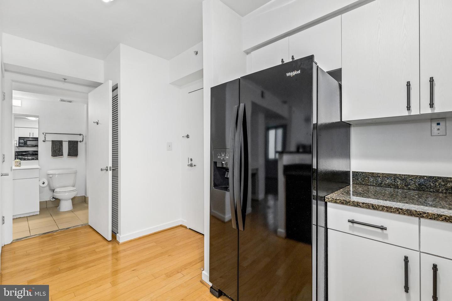 1000 New Jersey Ave Se #608 Property Photo 4