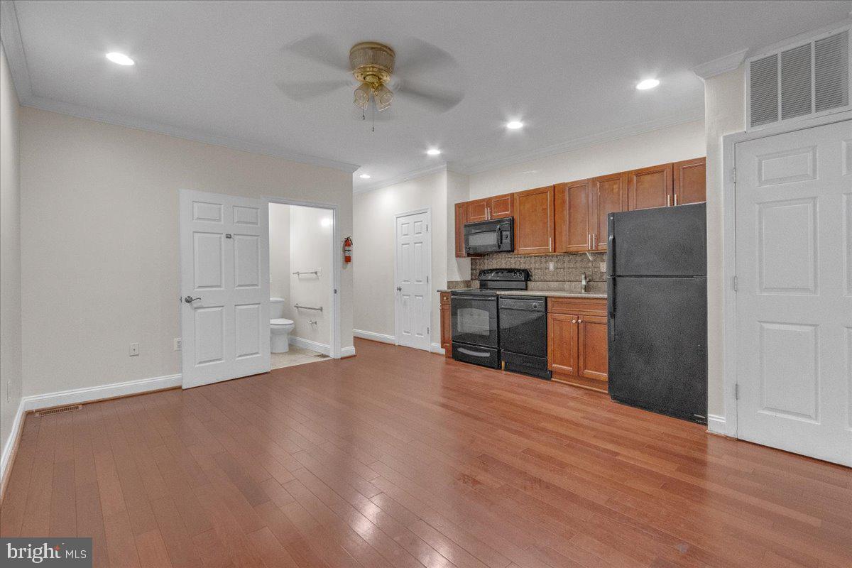 1707 Capitol Ave Ne #1 Property Photo 4