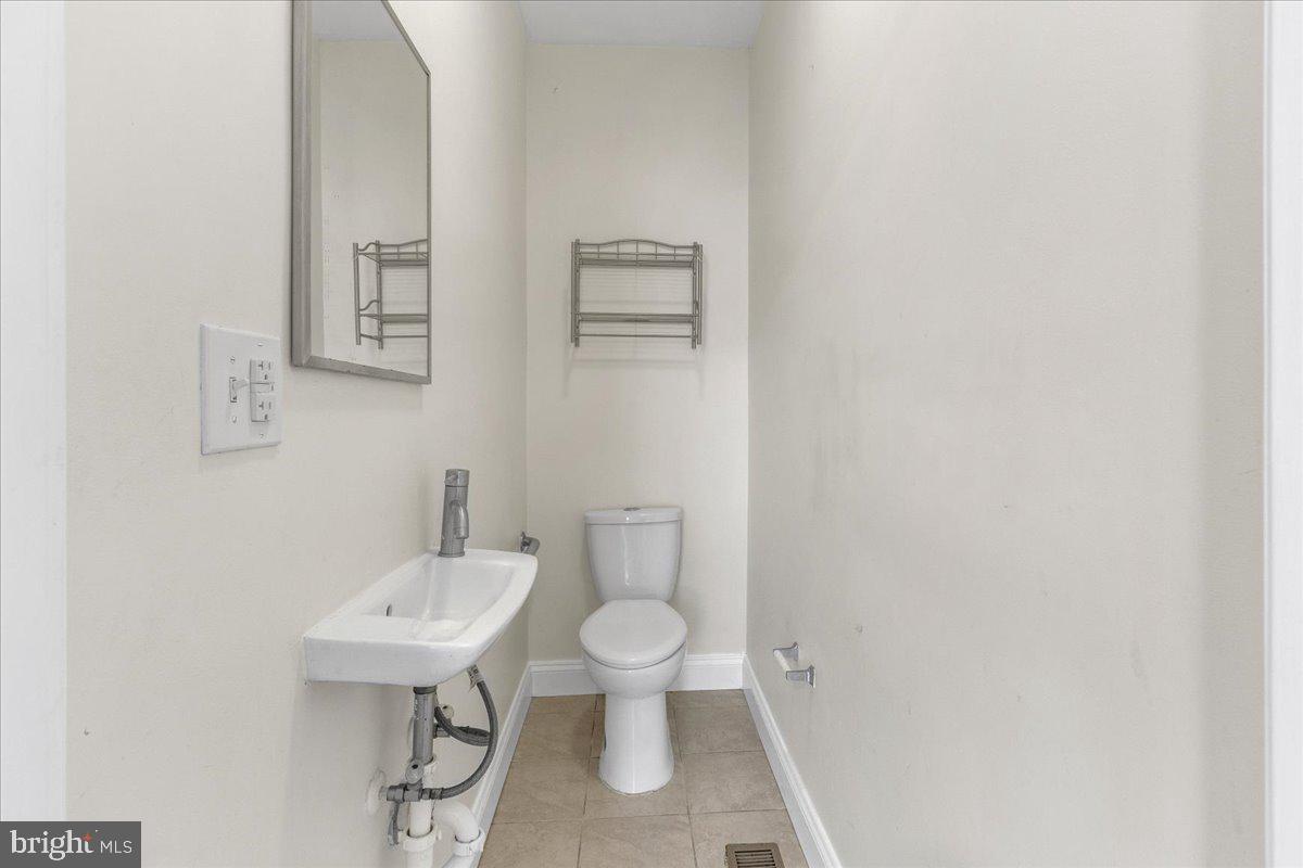 1707 Capitol Ave Ne #1 Property Photo 9